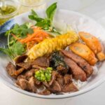  - V5. Bún Trộn Đặc Biệt (gồm Heo nướng, Gà nướng, Bò lá lốt, Chả giò, Chạo tôm)